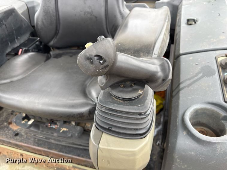 image for item OK9535 2012 Caterpillar D4K2 LGP dozer