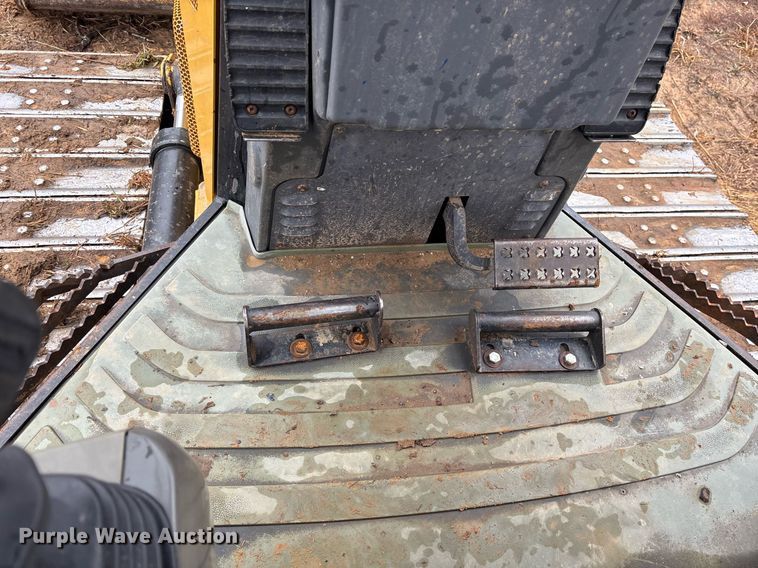 image for item OK9535 2012 Caterpillar D4K2 LGP dozer