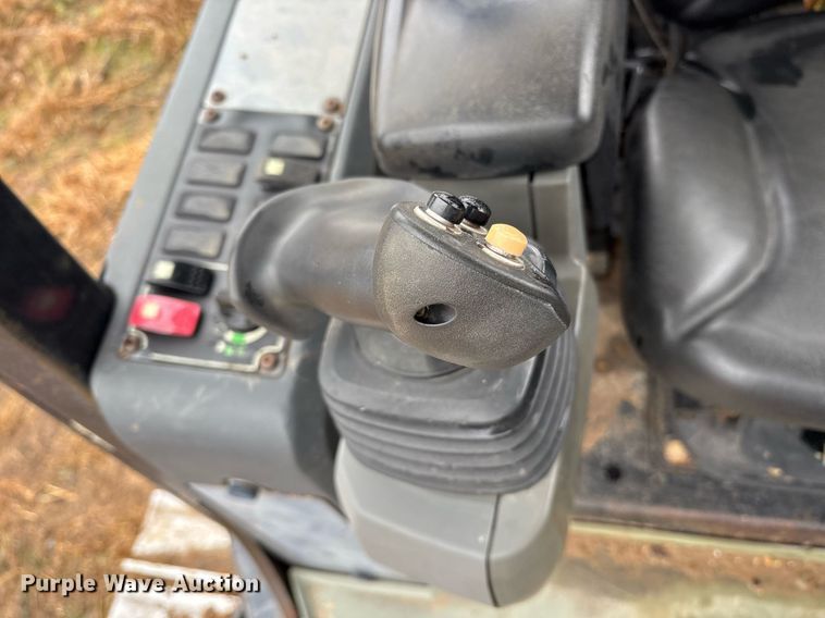 image for item OK9535 2012 Caterpillar D4K2 LGP dozer