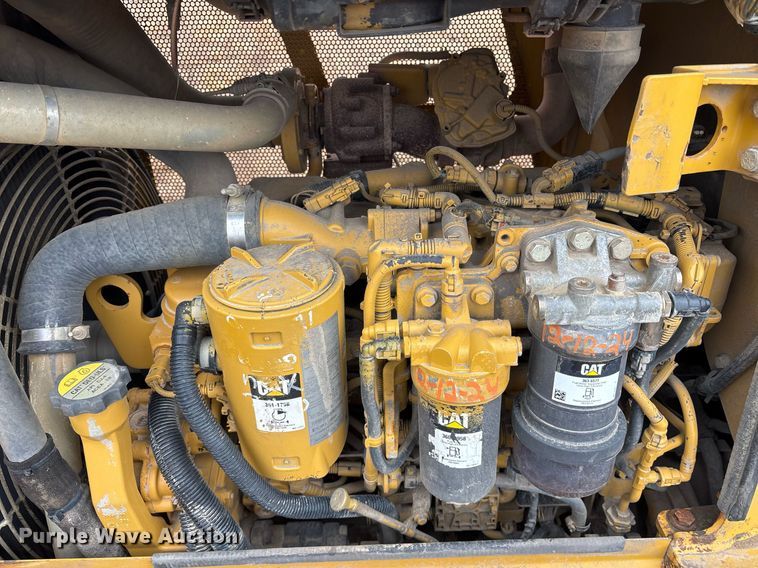 image for item OK9535 2012 Caterpillar D4K2 LGP dozer