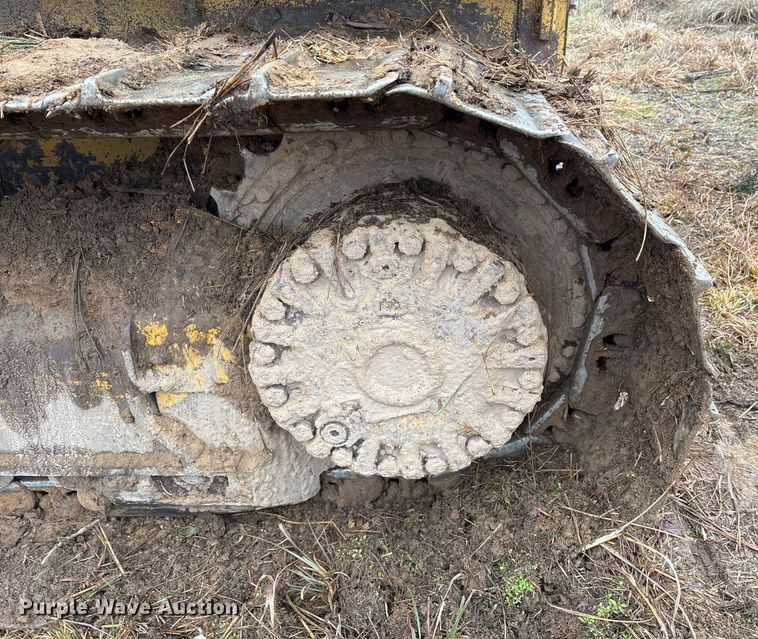 image for item OK9535 2012 Caterpillar D4K2 LGP dozer