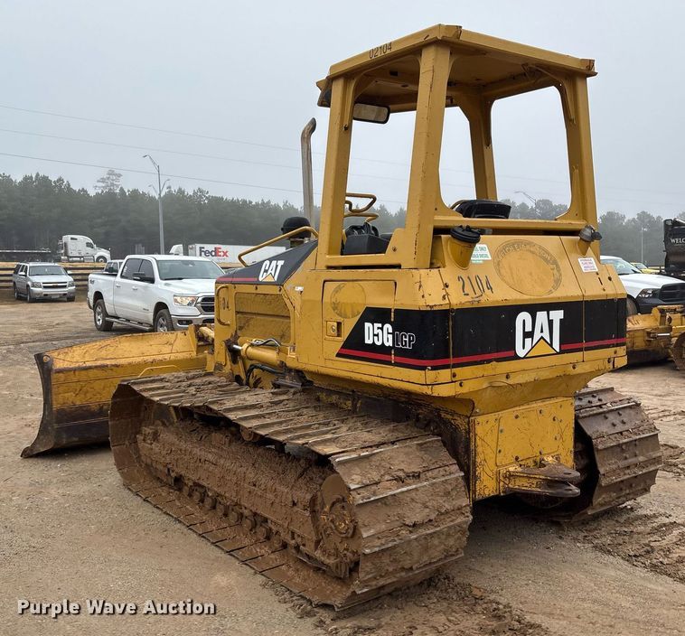 image for item OK9536 2004 Caterpillar D5G LGP dozer