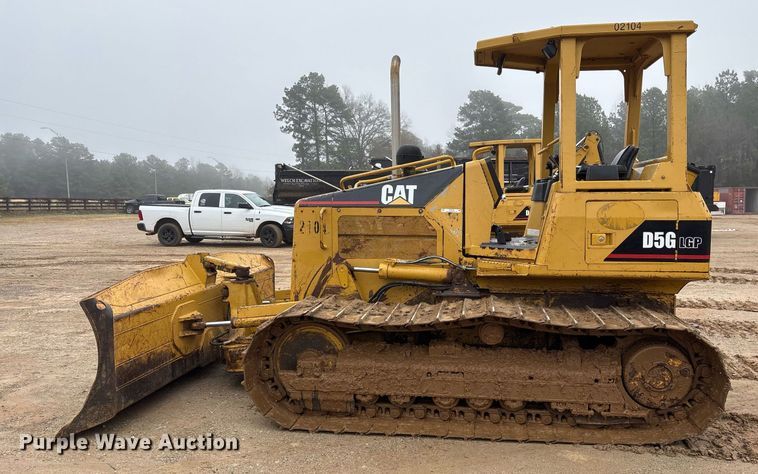 image for item OK9536 2004 Caterpillar D5G LGP dozer