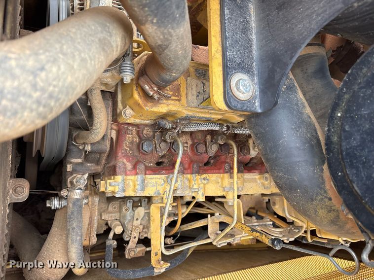 image for item OK9536 2004 Caterpillar D5G LGP dozer