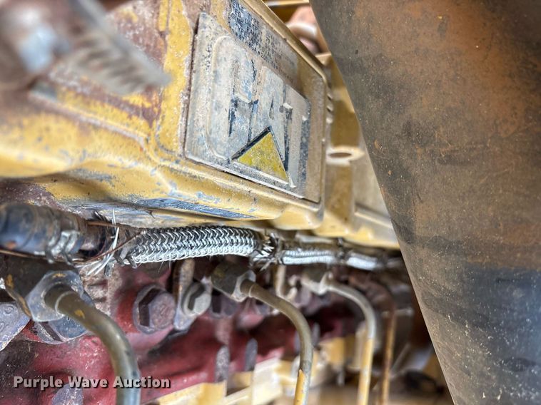 image for item OK9536 2004 Caterpillar D5G LGP dozer