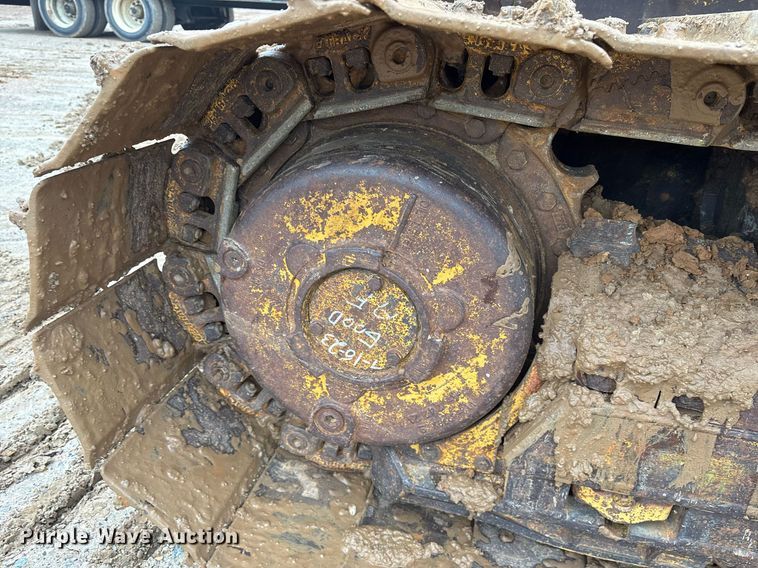 image for item OK9536 2004 Caterpillar D5G LGP dozer