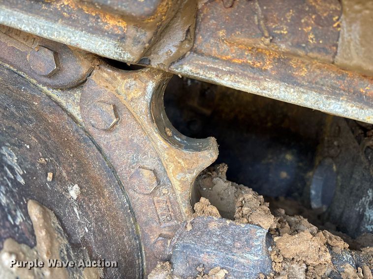 image for item OK9536 2004 Caterpillar D5G LGP dozer