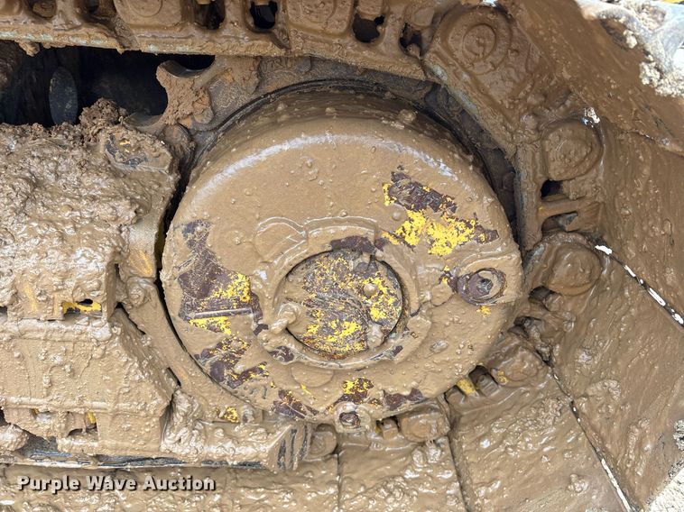 image for item OK9536 2004 Caterpillar D5G LGP dozer