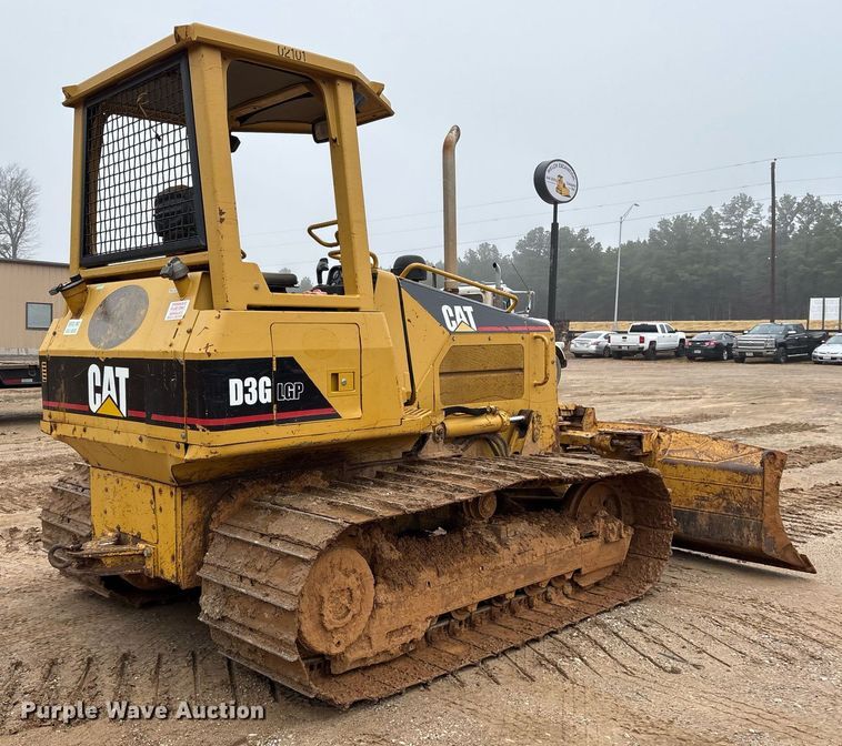 image for item OK9537 2004 Caterpillar D3G LGP dozer