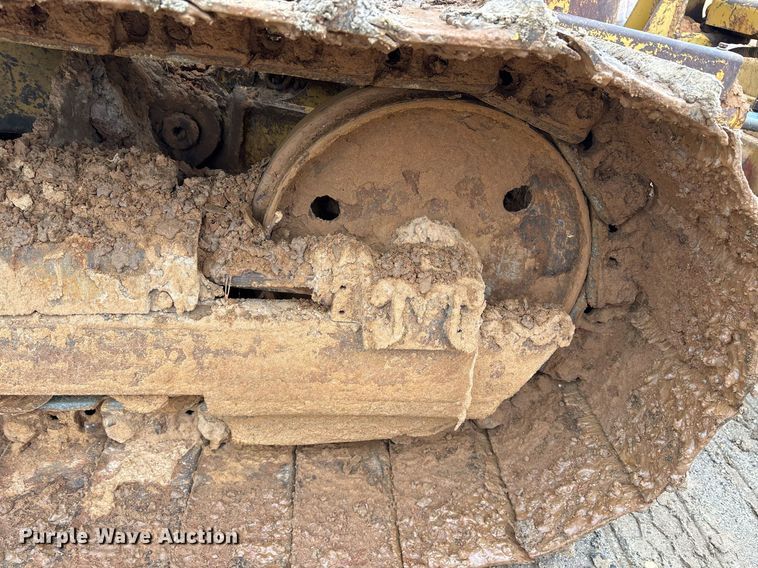 image for item OK9537 2004 Caterpillar D3G LGP dozer