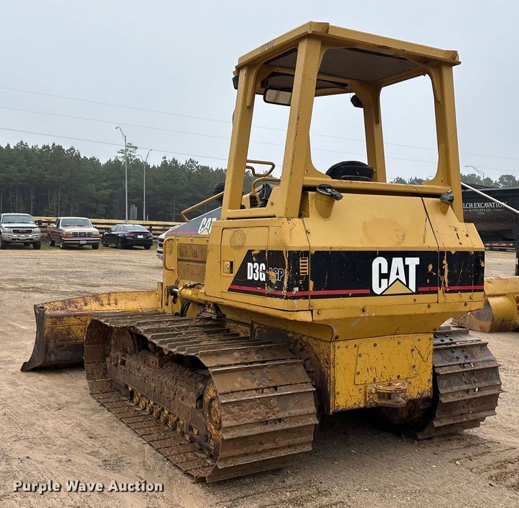 image for item OK9538 2005 Caterpillar D3G LGP dozer
