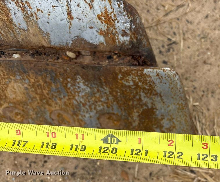 image for item OK9538 2005 Caterpillar D3G LGP dozer