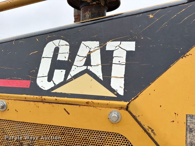 image for item OK9538 2005 Caterpillar D3G LGP dozer