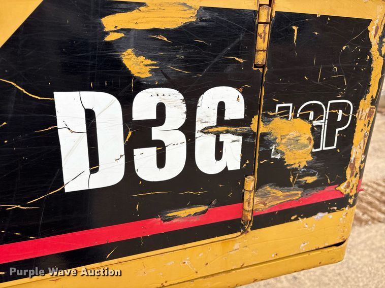 image for item OK9538 2005 Caterpillar D3G LGP dozer