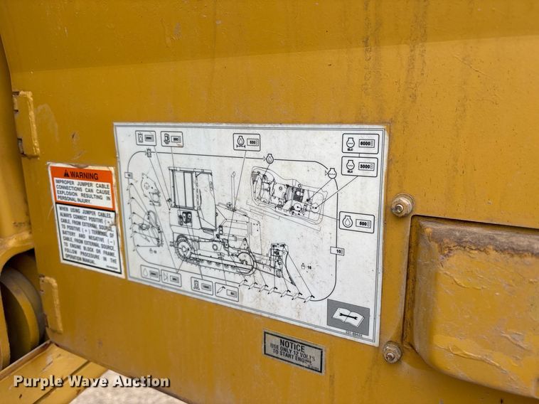 image for item OK9538 2005 Caterpillar D3G LGP dozer
