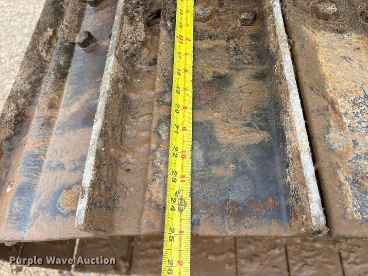 image for item OK9538 2005 Caterpillar D3G LGP dozer