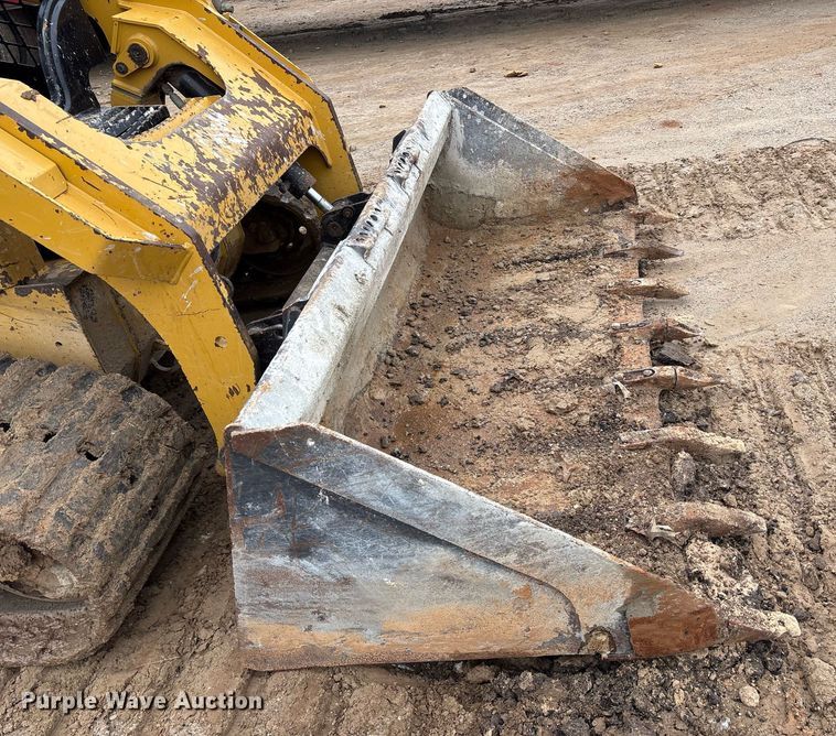 image for item OK9539 2016 Caterpillar 289D tracked skid steer loader