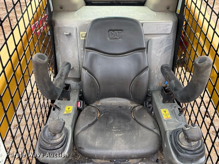 image for item OK9539 2016 Caterpillar 289D tracked skid steer loader