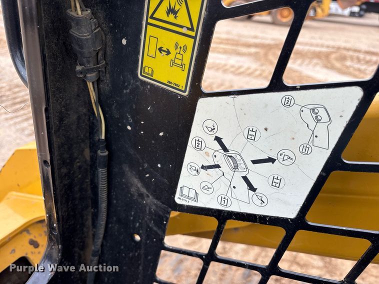 image for item OK9539 2016 Caterpillar 289D tracked skid steer loader