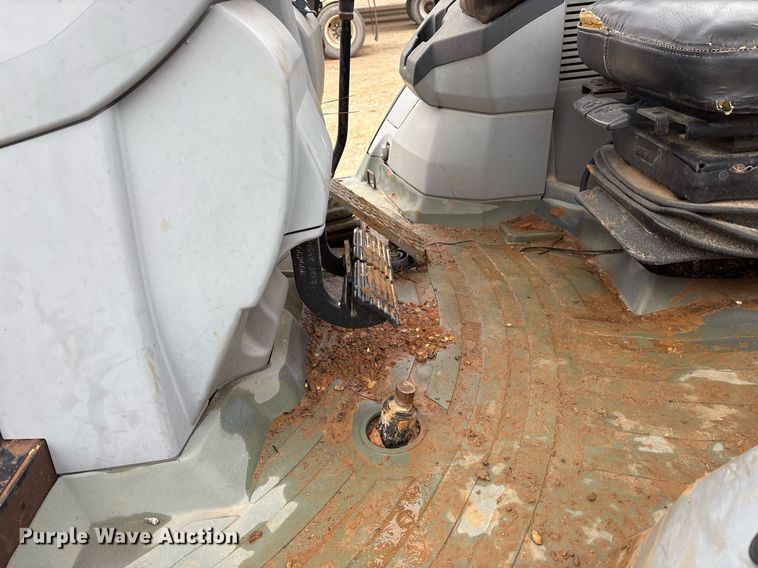 image for item OK9540 2010 Caterpillar 420E backhoe