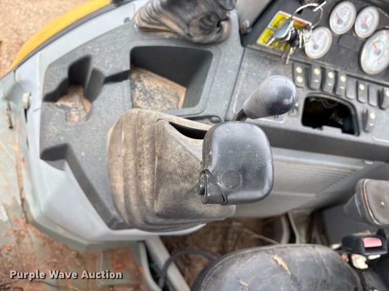 image for item OK9540 2010 Caterpillar 420E backhoe