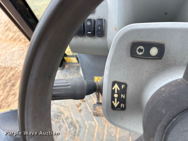 image for item OK9541 2015 Caterpillar 420F2 IT backhoe