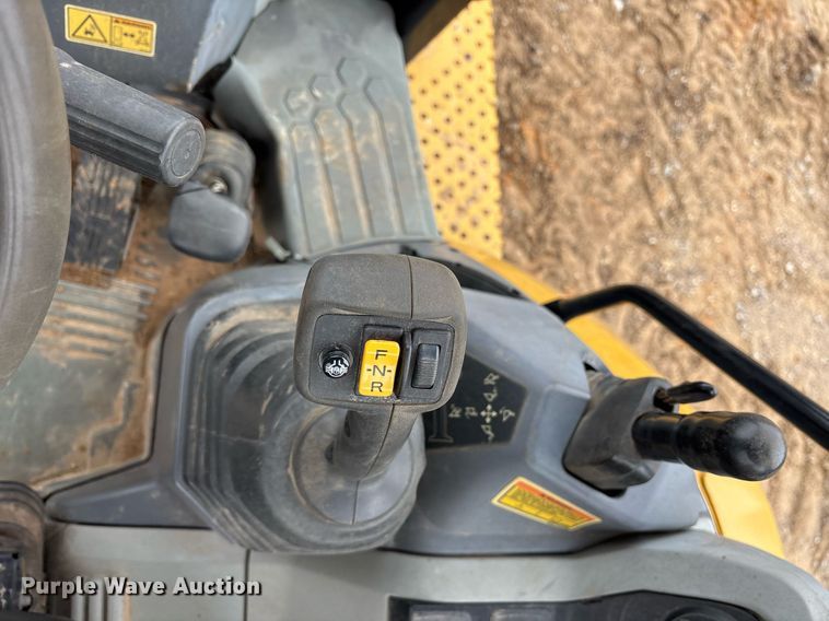 image for item OK9541 2015 Caterpillar 420F2 IT backhoe