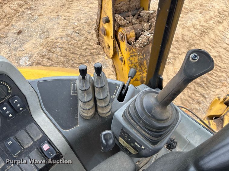 image for item OK9541 2015 Caterpillar 420F2 IT backhoe