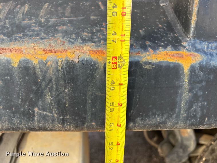 image for item OK9546 2010 Mack Pinnacle dump truck