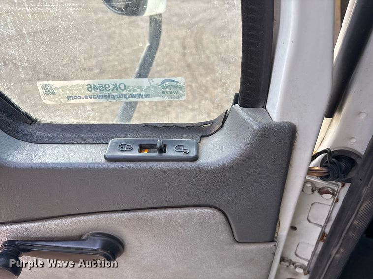 image for item OK9546 2010 Mack Pinnacle dump truck