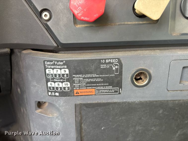 image for item OK9546 2010 Mack Pinnacle dump truck