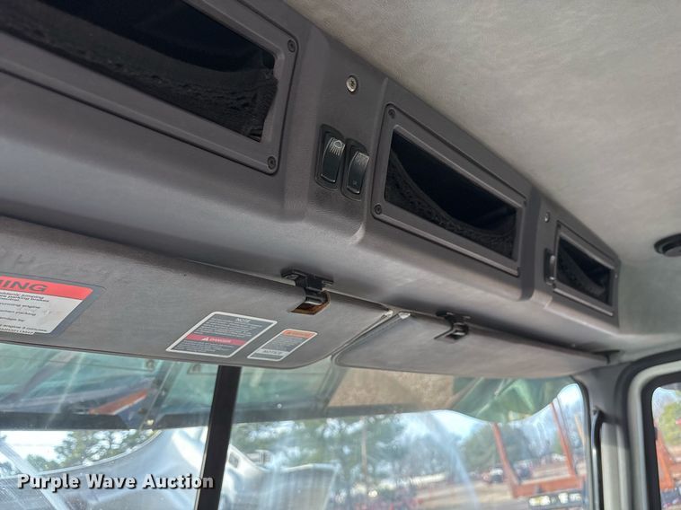 image for item OK9546 2010 Mack Pinnacle dump truck