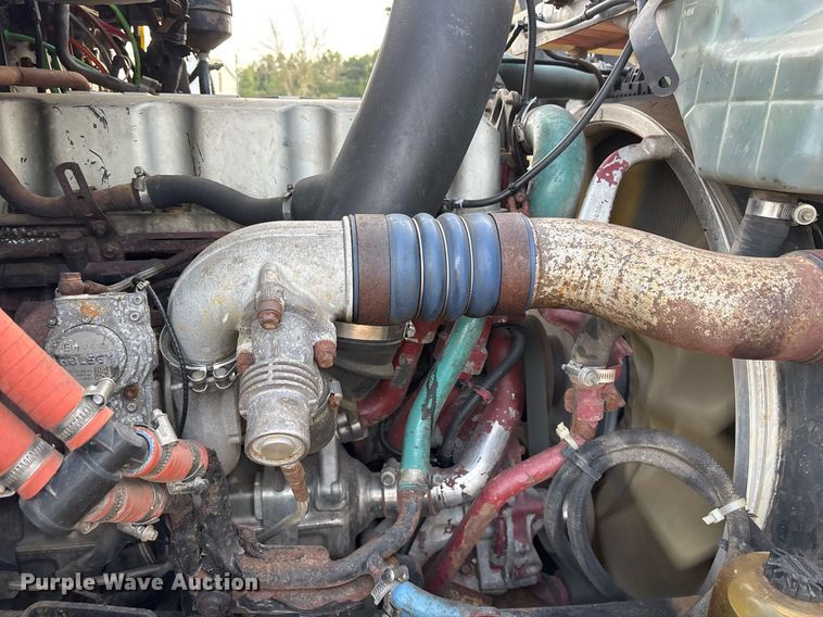 image for item OK9546 2010 Mack Pinnacle dump truck