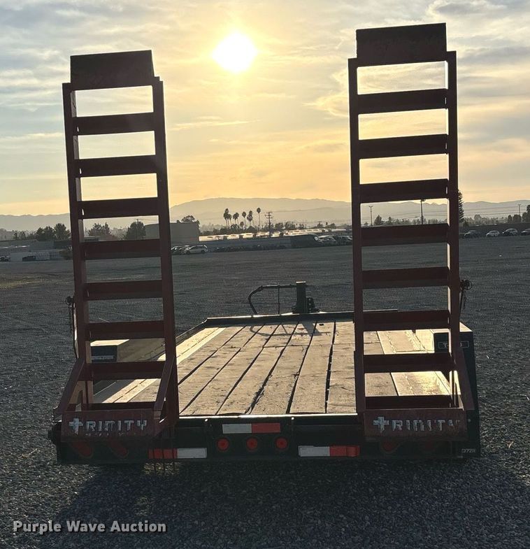 image for item YA0165 2020 Monroe Towmaster T-14D equipment trailer