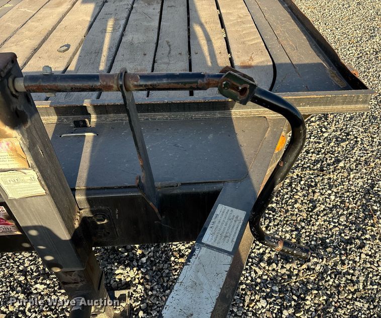 image for item YA0165 2020 Monroe Towmaster T-14D equipment trailer