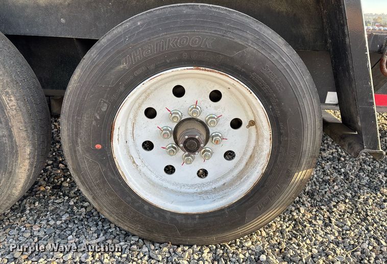 image for item YA0165 2020 Monroe Towmaster T-14D equipment trailer