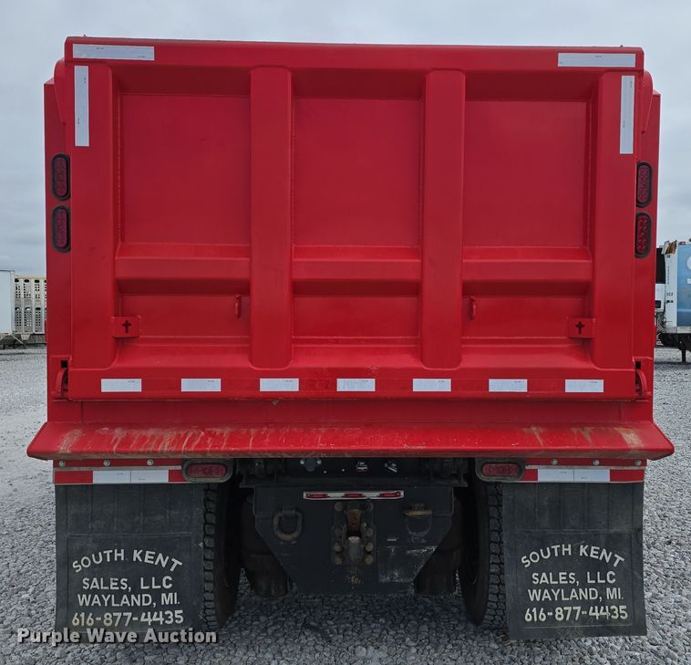 image for item YA0290 2014 Kenworth T400 dump truck