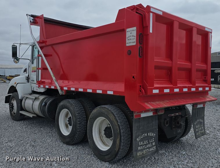 image for item YA0290 2014 Kenworth T400 dump truck