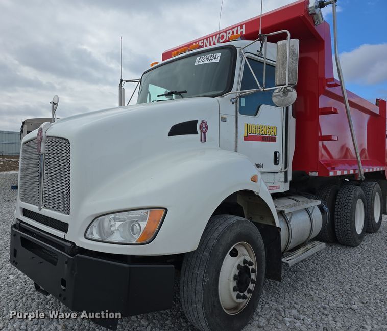 image for item YA0290 2014 Kenworth T400 dump truck