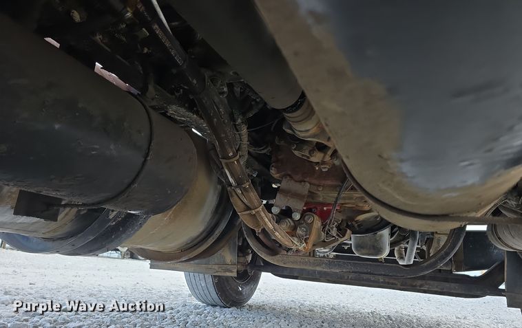 image for item YA0290 2014 Kenworth T400 dump truck