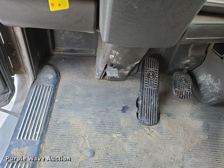 image for item YA0290 2014 Kenworth T400 dump truck