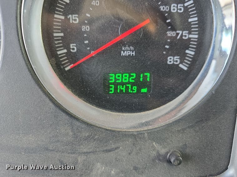 image for item YA0290 2014 Kenworth T400 dump truck