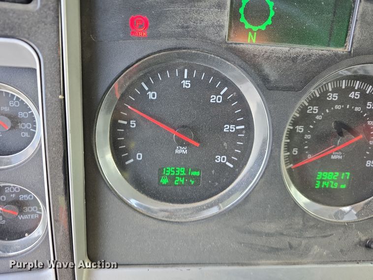 image for item YA0290 2014 Kenworth T400 dump truck