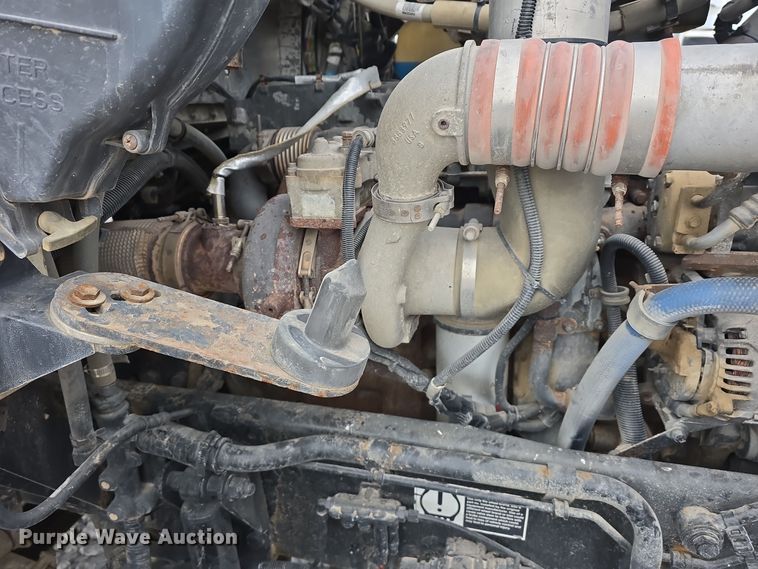 image for item YA0290 2014 Kenworth T400 dump truck