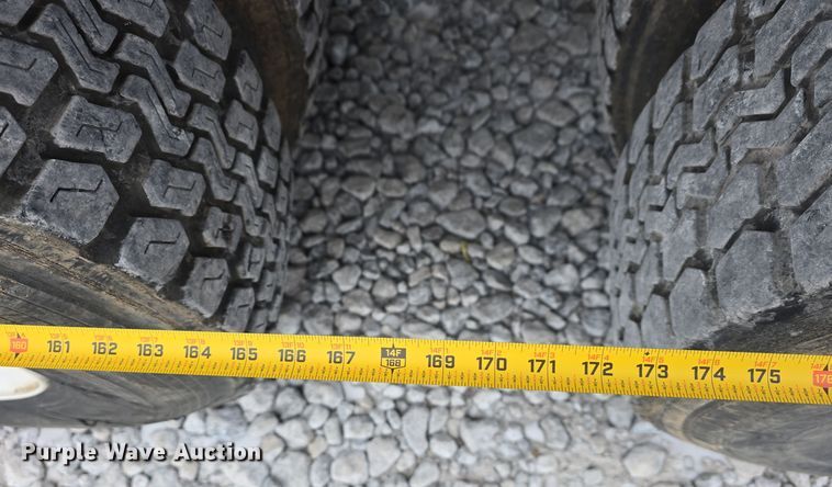 image for item YA0290 2014 Kenworth T400 dump truck