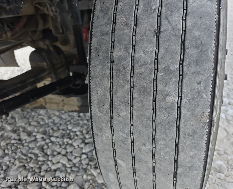 image for item YA0290 2014 Kenworth T400 dump truck