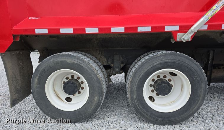 image for item YA0290 2014 Kenworth T400 dump truck