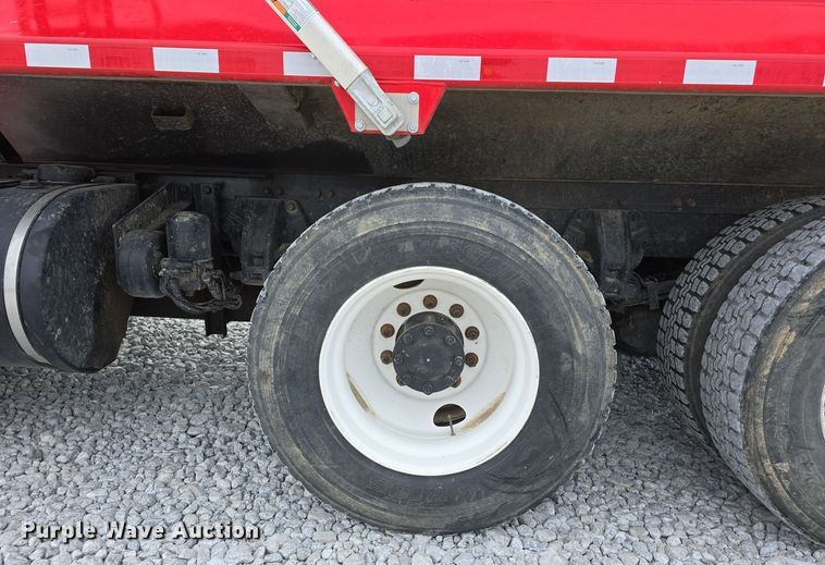 image for item YA0290 2014 Kenworth T400 dump truck