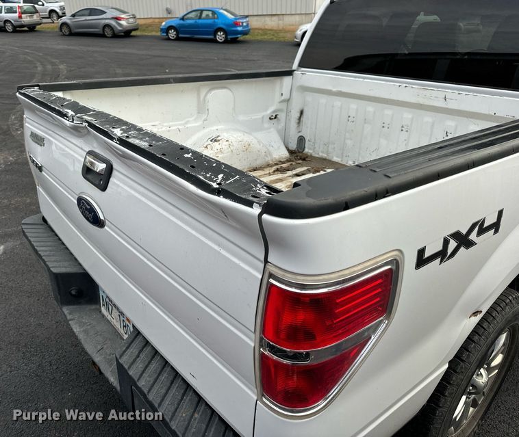 image for item DW3265 2013 Ford F150 XLT SuperCrew pickup truck