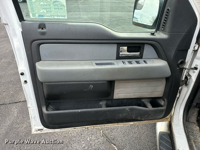 image for item DW3265 2013 Ford F150 XLT SuperCrew pickup truck